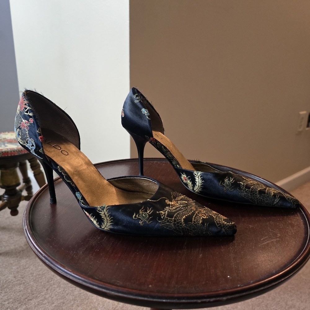 Satin Pointed Toe Kitten Heel Aldos